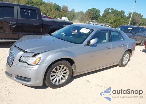 2013 Chrysler 300 Motown z USA, uszkodzony, nr VIN 2C3CCAAG3DH572482
